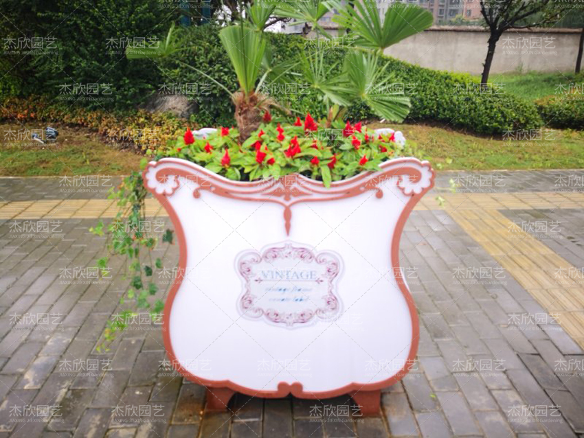 鋁合金花箱、PVC花箱孰好孰壞？