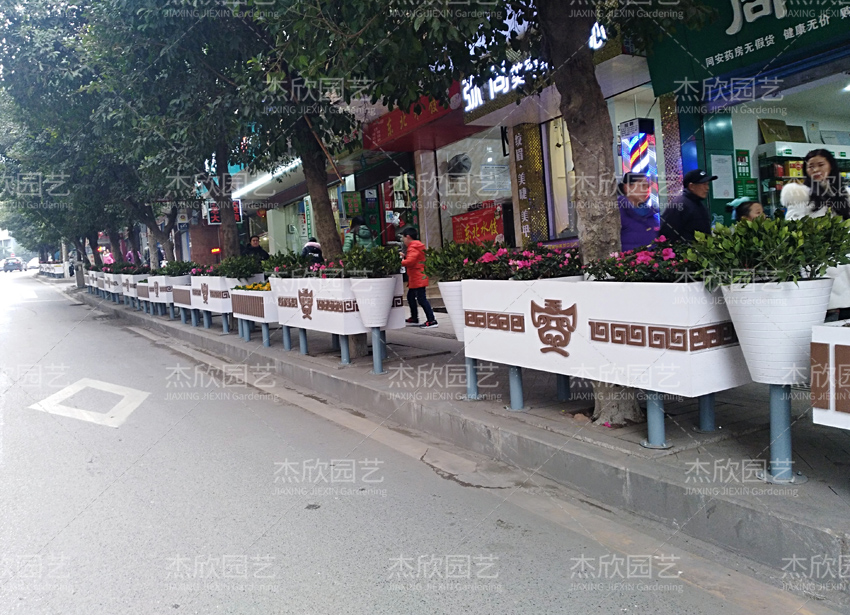 室外花箱道路護欄，大家一致的選擇！
